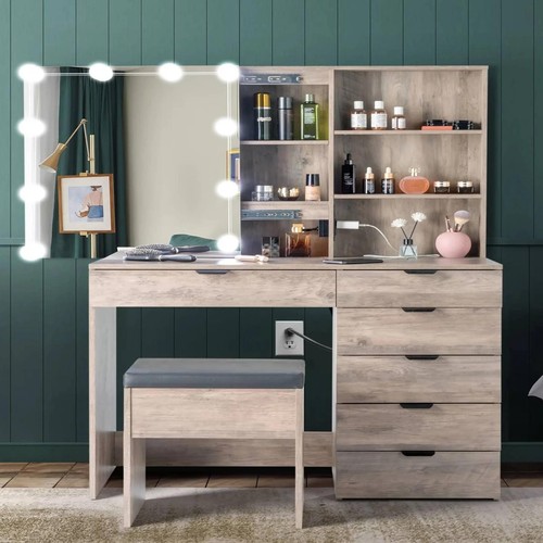 Bedroom makeup dressing - bedroom,